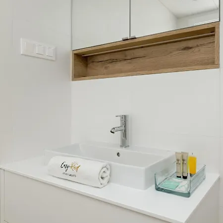 Prestige 113 - Tuz Przy Plazy, Z Widokiem Na Morze, Parkingiem I Wifi W Cenie Pobytu - Easy-rent Apartment